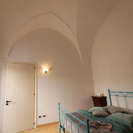 Casa Rachele Salento Charm And The Sea Just Steps Away, In The Heart Of Otrant Vakantiehuis *